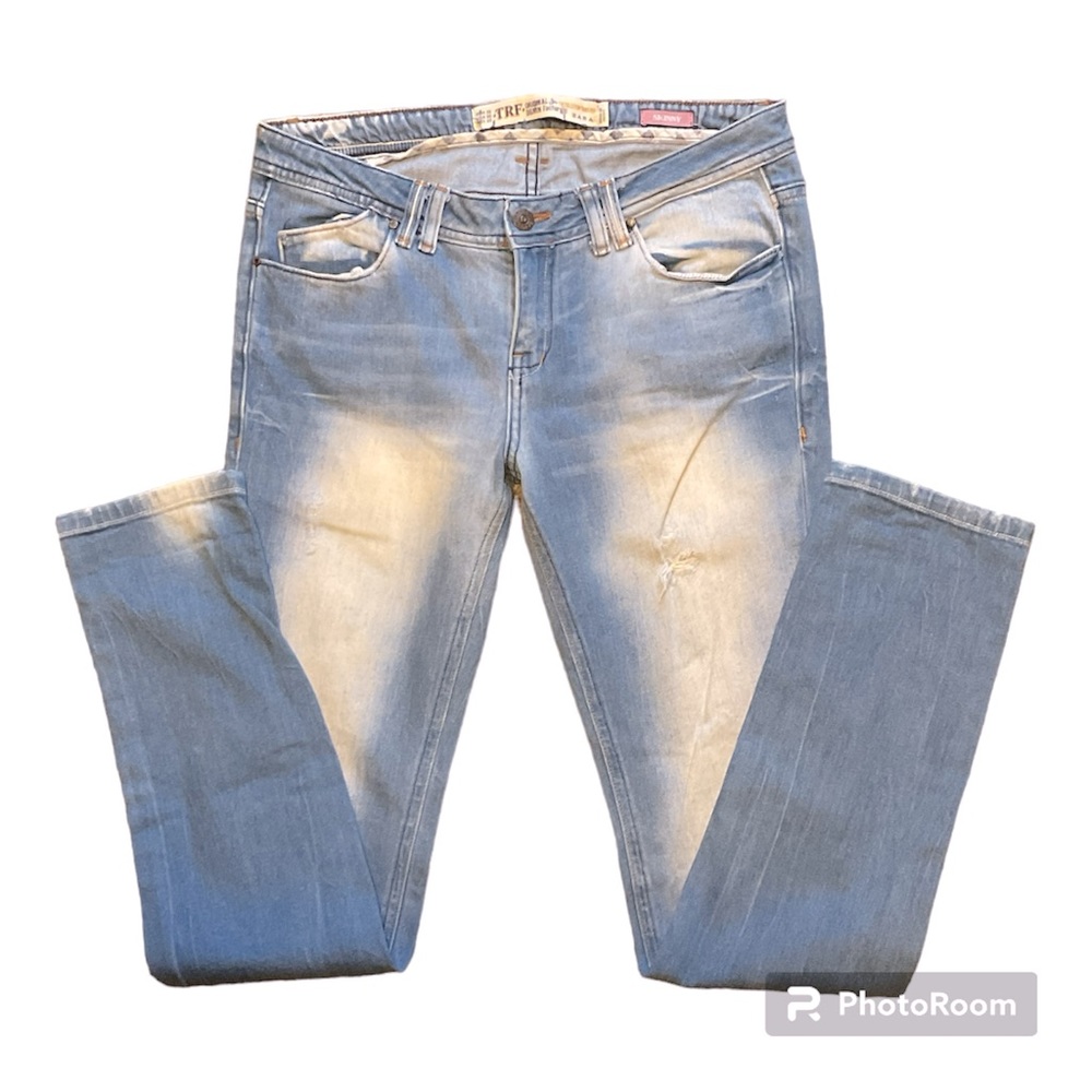 Zara TrF Original Denim Light Wash Size 6 Low Rise skinny